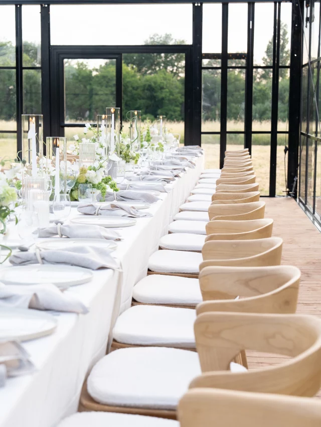 | A wedding in a family estate near Gordes |A little throwback to the start of the season with the beautiful wedding of Déborah & Andreas, celebrated at their private family estate near Gordes.
I had such a great time designing and bringing this project to life from A to Z in just six months, hand in hand with the couple.
A huge thank you to them for their trust, and to all the vendors for these wonderful days.Planning & Design @empreinteephemere
Photographer @brice_lau_weddings
Florist @charlotte_flowerandtwig
Stationery @me.studiographic
Tent & Furniture @be_lounge_officiel
Tableware @jolibazaar
Catering @la_cinquieme_saisontraiteur
Live band @jazzmood13
DJ @33tours.dj
Makeup artist @camillehairandmakeupartist
Hair stylist @__charline.r__#provencewedding
#provencevibes
#bridetobe
#weddingday
#southwedding