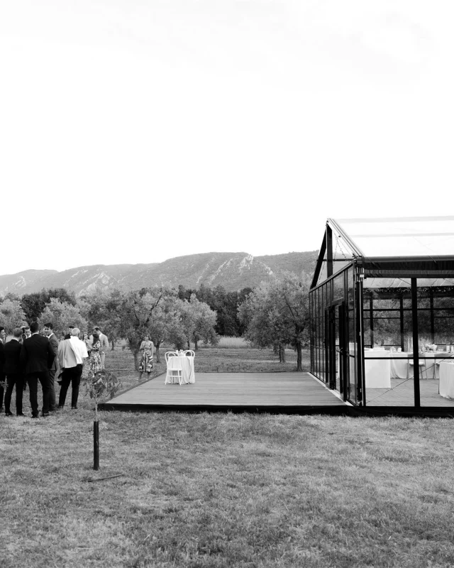 FROM NOTHINGBuilding a place where nothing existed.That’s why this project remains one of the most meaningful.Starting from an empty landscape.
Imagining the structure.
Building a temporary architecture.
Orchestrating an experience.Creating a place.
Then letting it disappear.Art Direction & Planning @empreinteephemere
Photographer @brice_lau_weddings
Catering @la_cinquieme_saisontraiteur
Stationery @me.studiographic
Floral Designer @charlotte_flowerandtwig
Glass structure @be_lounge_officiel
Furniture @be_lounge_officiel x @jolibazaar#creativedirection
#scenography
#experientialdesign
#luxuryexperiences
#destinationevent